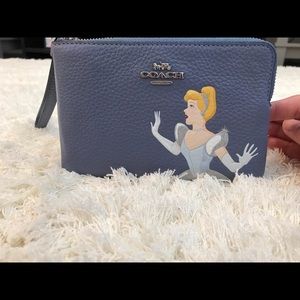 COACH LIMITED EDITION WRISTLET CINDERELLA NWT
